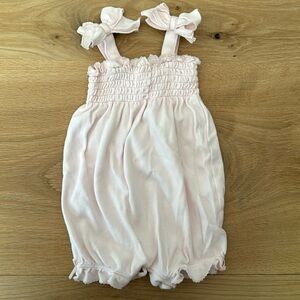 Bloomies baby 6 mo romper